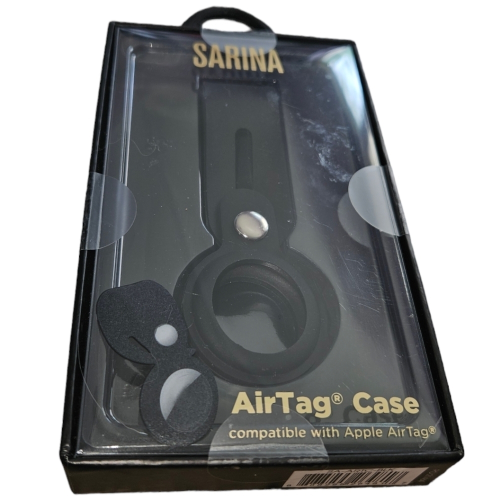 NWT Sarina Apple Airtag Case